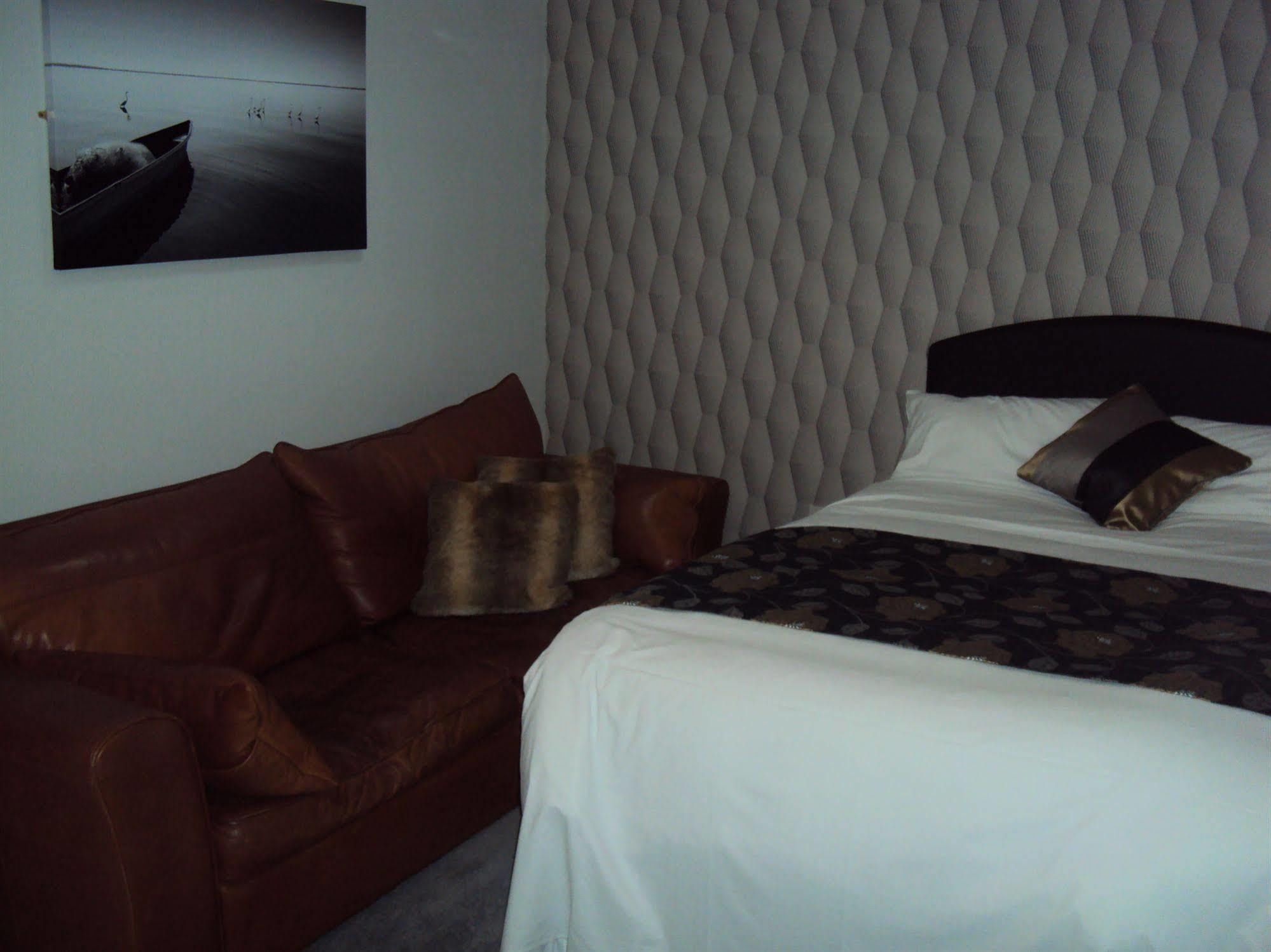 Jeffersons Hotel & Serviced Apartments (Adults Only) Barrow-in-Furness Exterior photo