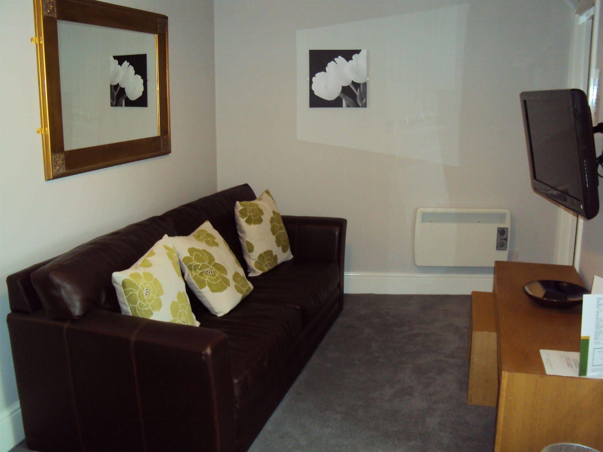 Jeffersons Hotel & Serviced Apartments (Adults Only) Barrow-in-Furness Exterior photo